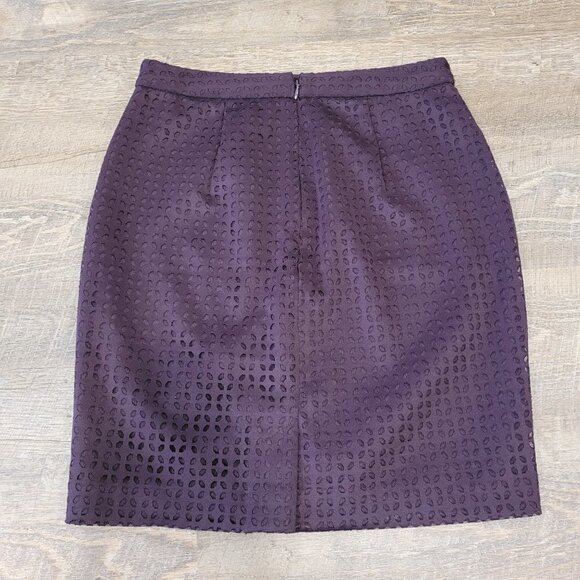 BANANA REPUBLIC | Laser Cut Pencil Skirt | Sz. 0 - Picture 8 of 8
